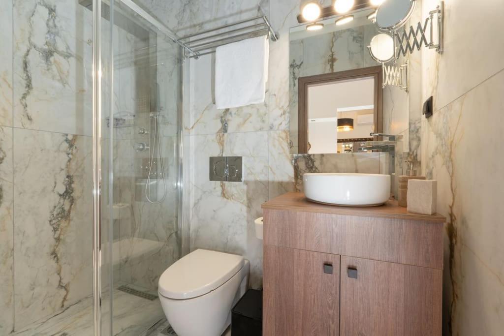 Dema Luxury Suites - Perikleous E6 Athén Kültér fotó